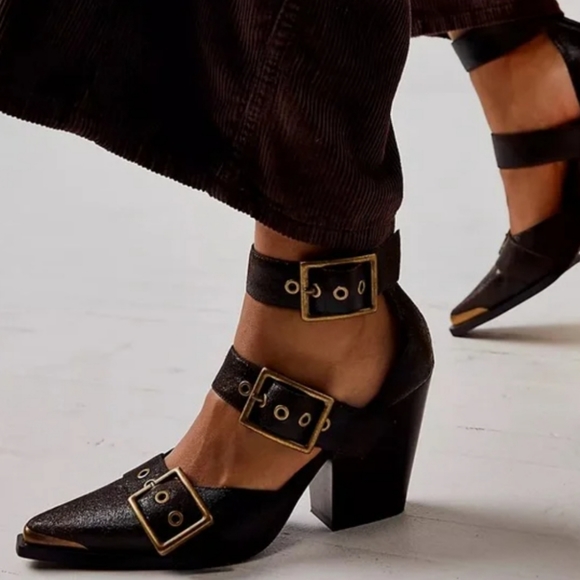 Jeffrey Campbell Shoes - Free People JEFFREY CAMPBELL Hendrix Heels Brown Crackle Leather Size 8